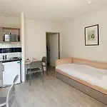 Apparteo Aparthotel 3*