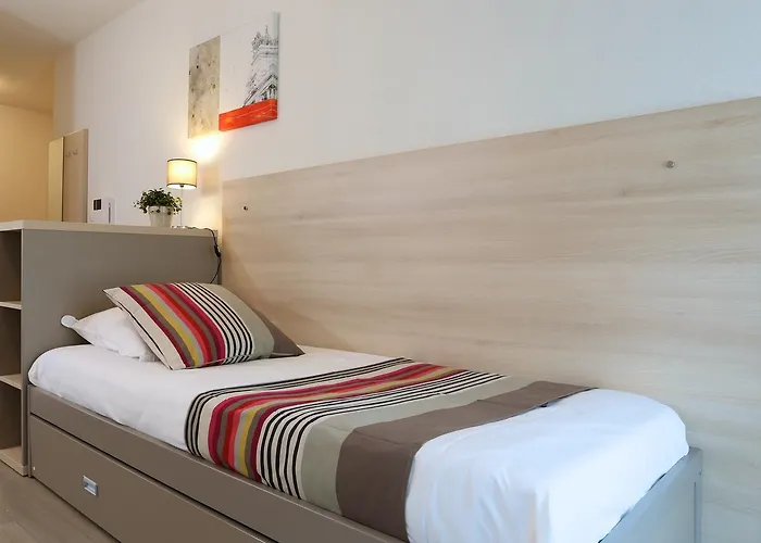 Apparteo Aparthotel 3*