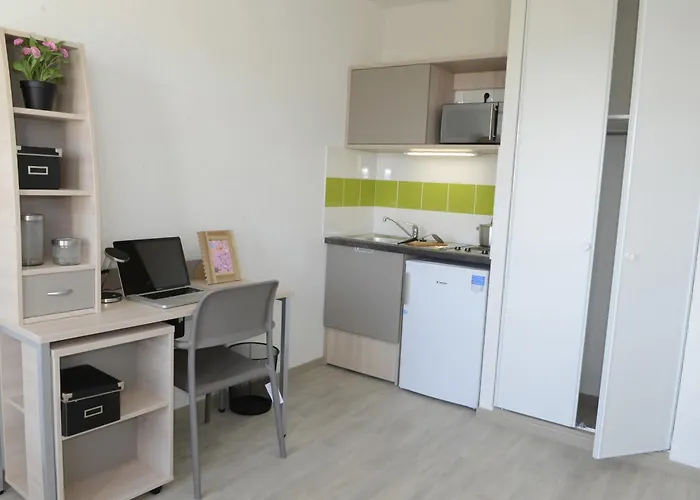 Aparthotel Apparteo 3*