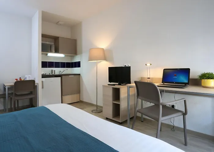 Aparthotel Apparteo 3*